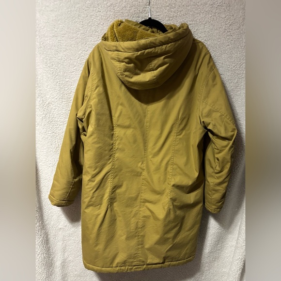 Women’s universal thread brand coat size XXL - Picture 5 of 9